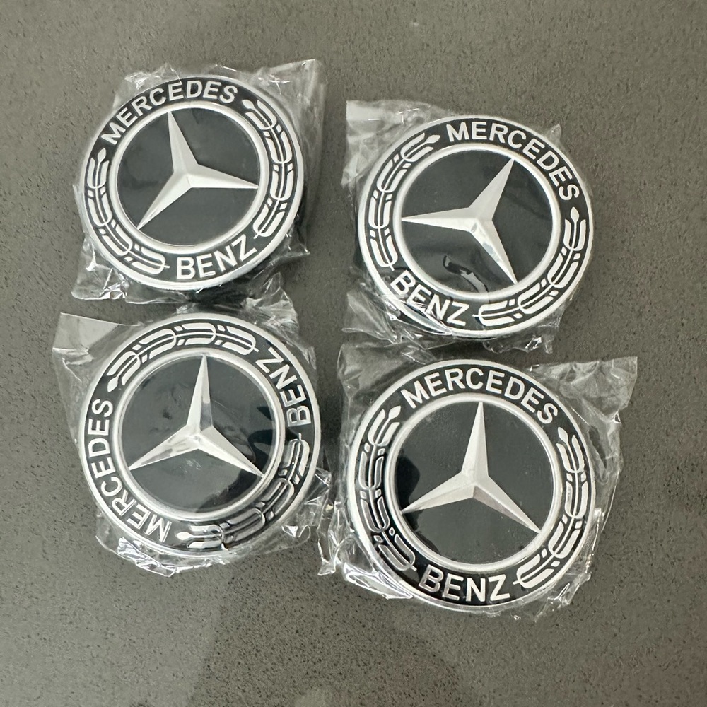 Mercedes Benz 75 mm Centre Caps